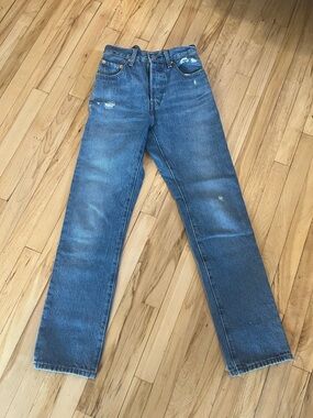 Levi's Women's High Rise Straight-Leg Jeans in Blue Wash